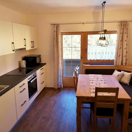 Astoria أوبيراو